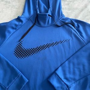 Men’s XL Therma fit hooded sweatshirt